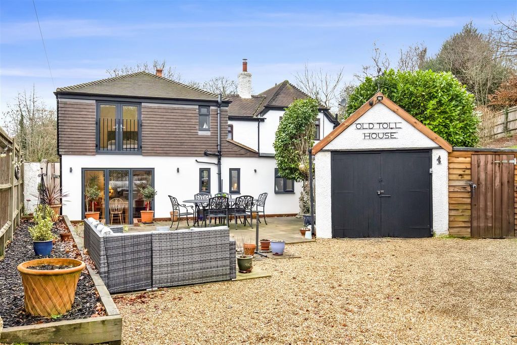 Property photo 1 of 24 851A3787.Jpg