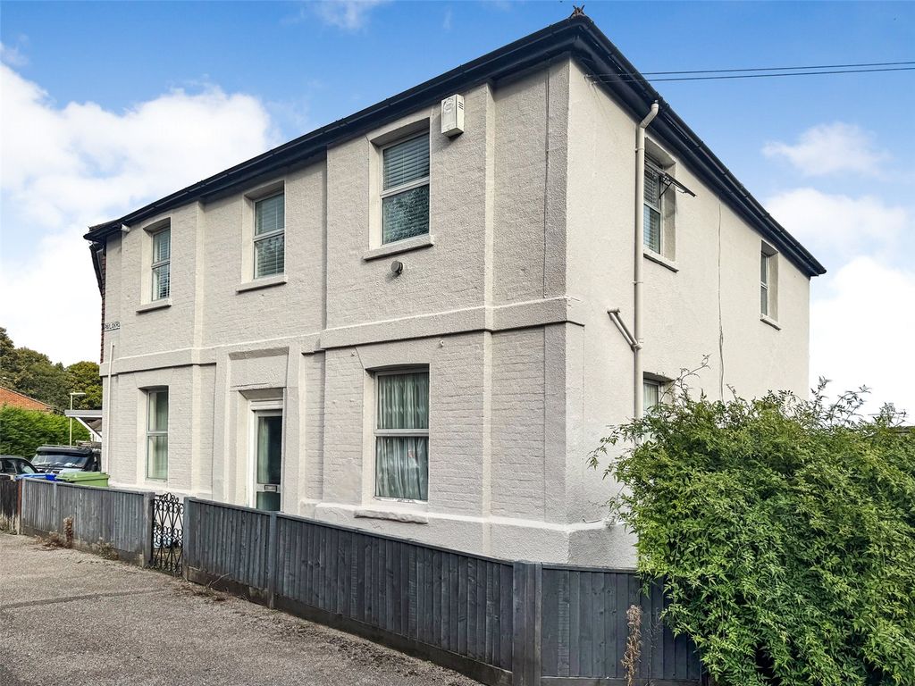 Property photo 1 of 17 Picture No. 15