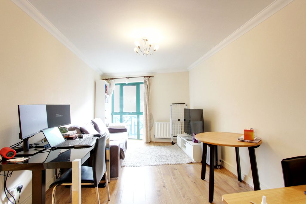 Property photo 2 of 7