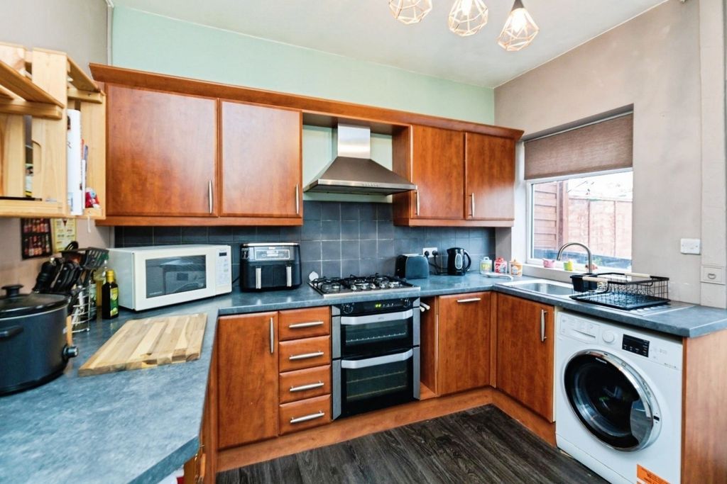 Property photo 2 of 14 Pbox-Img.Jpg