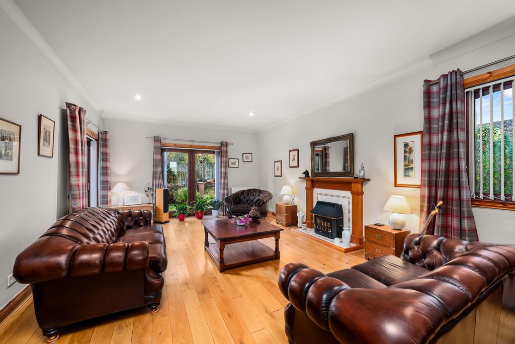 Property photo 3 of 29