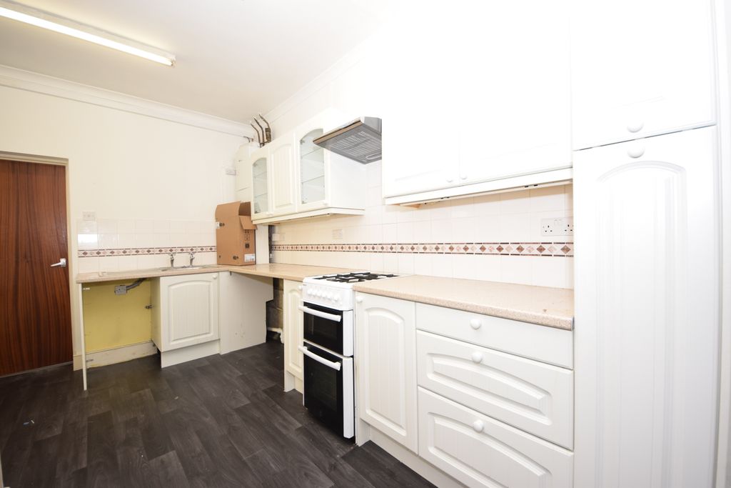 Property photo 3 of 23