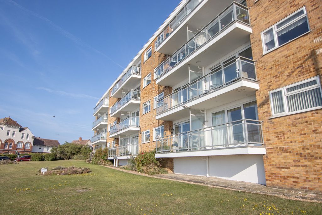 Property photo 1 of 16 3560121