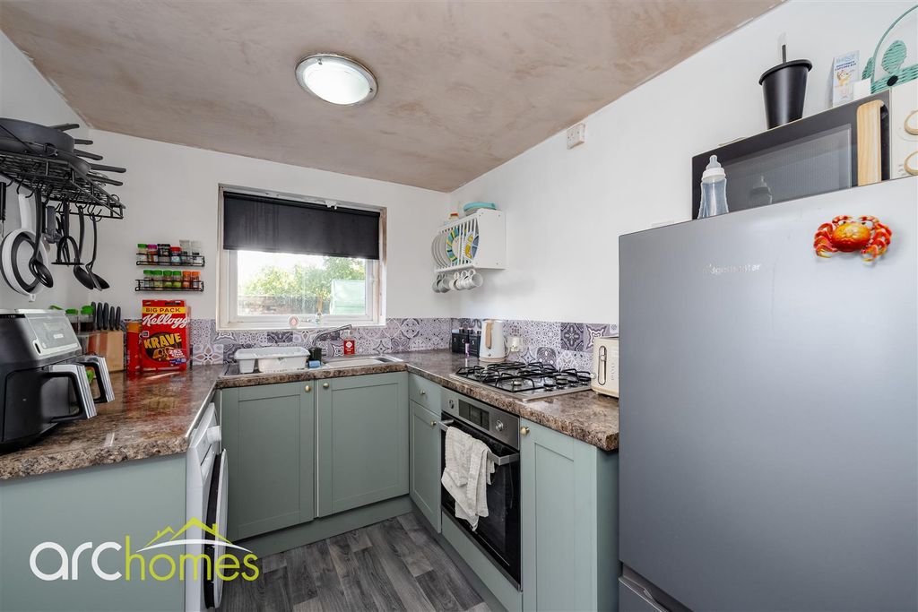 Property photo 3 of 12 Dsc08002-Edit.Jpg