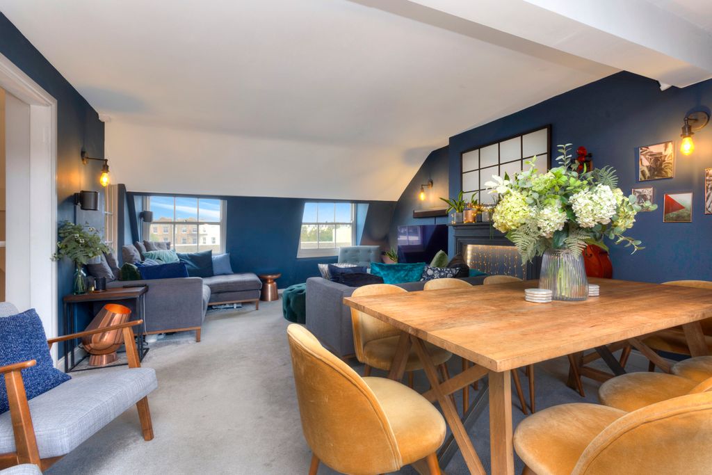 Property photo 2 of 19 Scf925mc1010