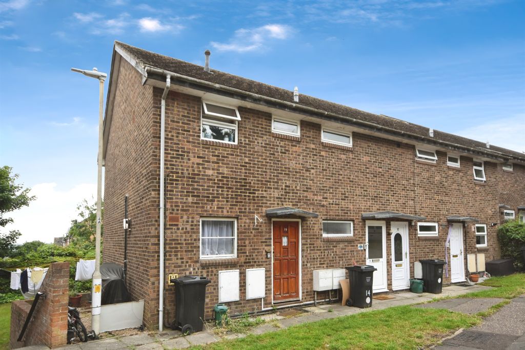 Property photo 1 of 17