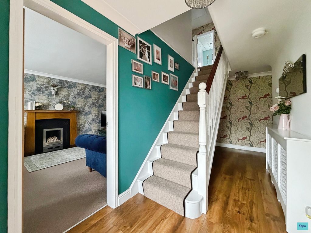 Property photo 2 of 29 28