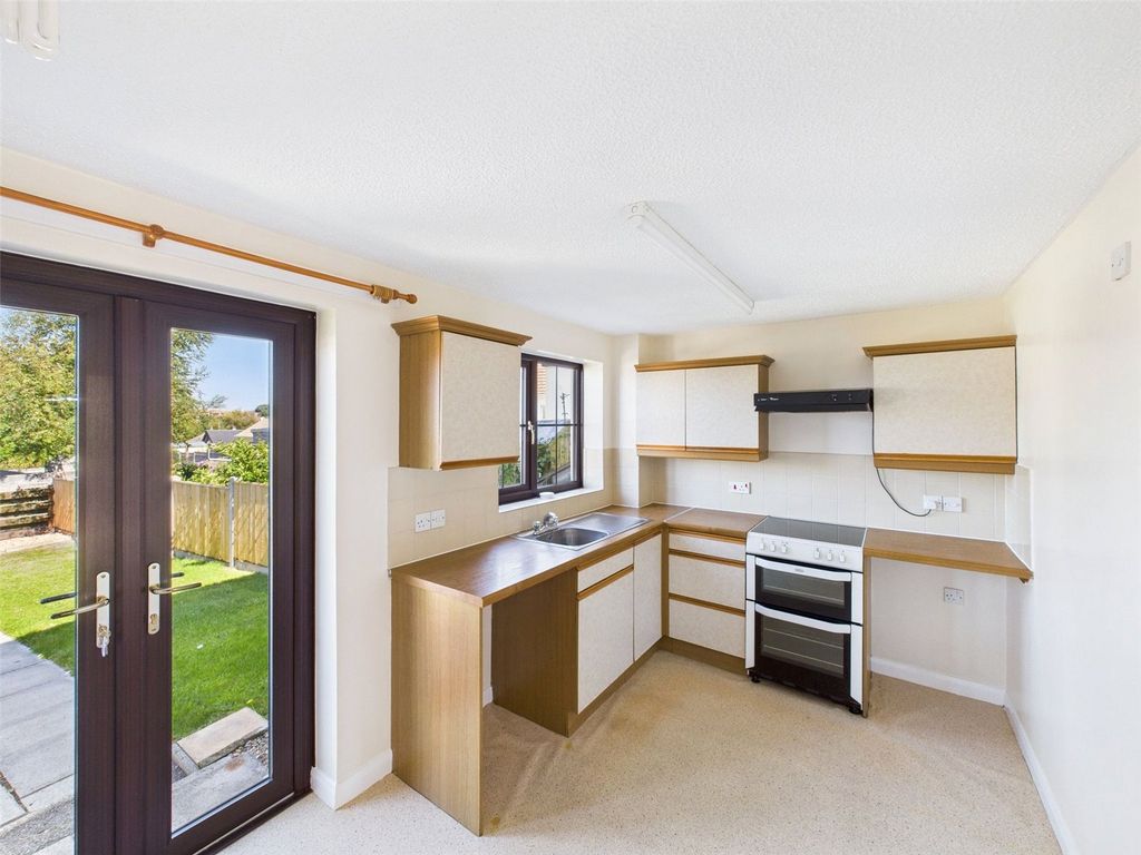 Property photo 2 of 16 Picture No. 05