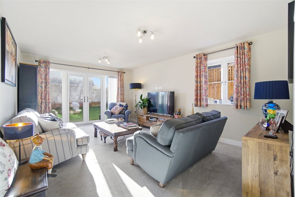 Property photo 3 of 26 Picture No. 15