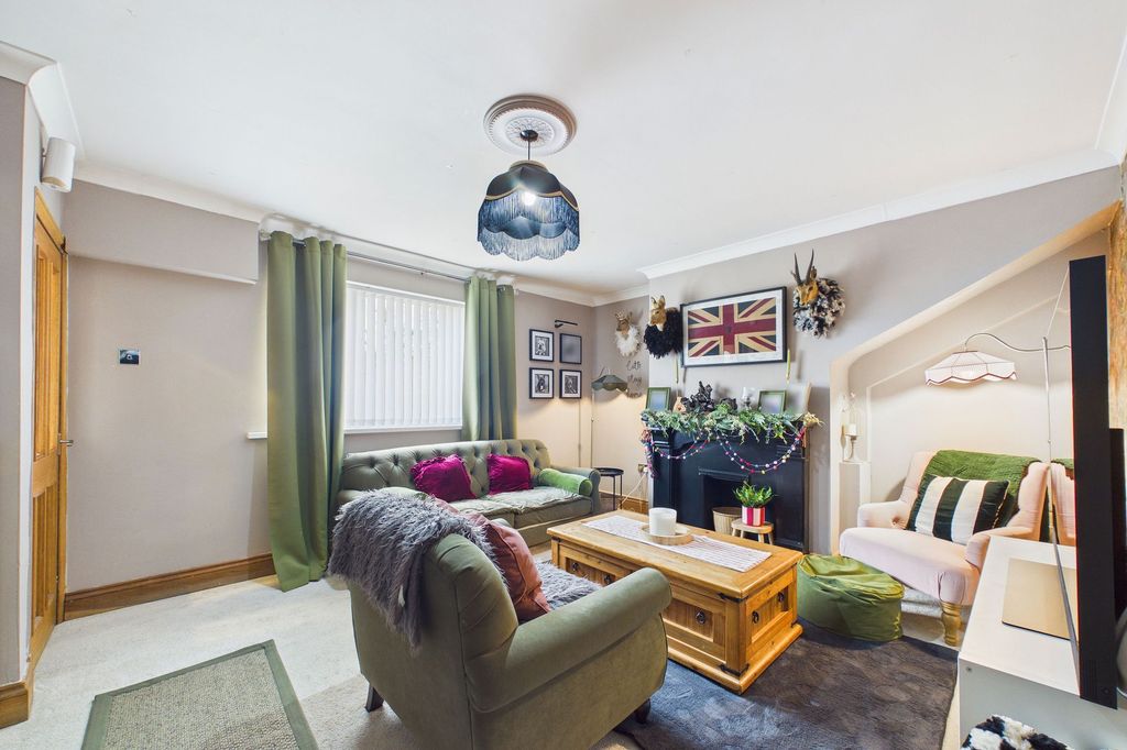 Property photo 3 of 15