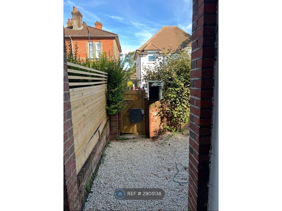 Property photo 3 of 35