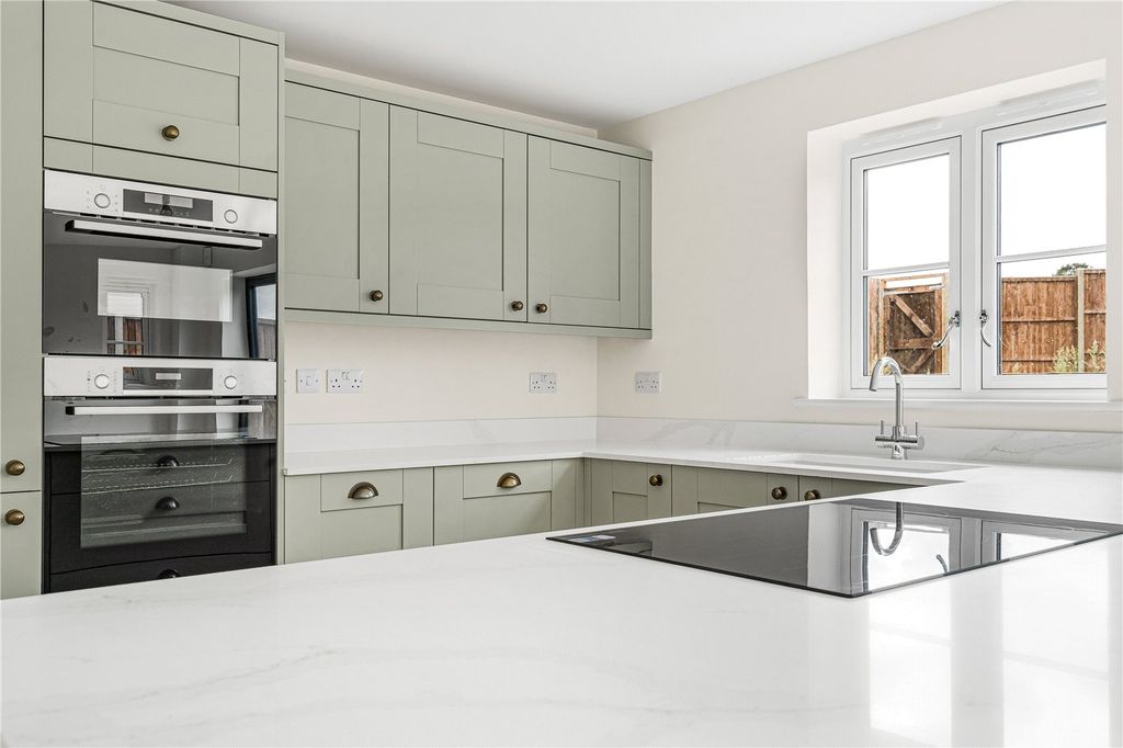 Property photo 2 of 13 Picture No. 09