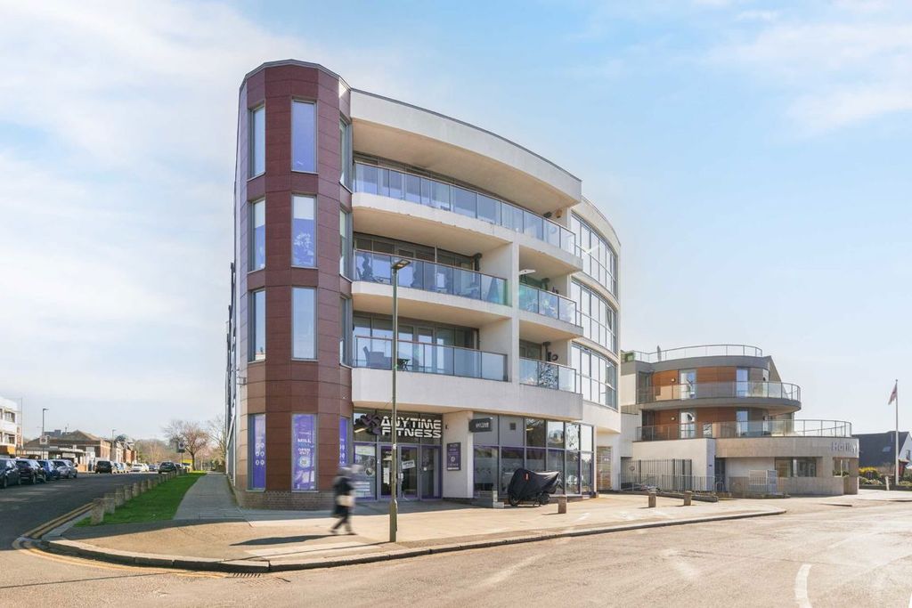 Property photo 1 of 12