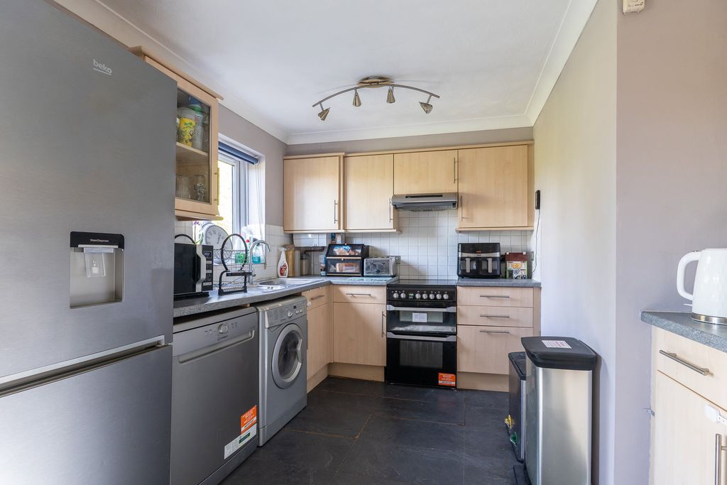 Property photo 3 of 14