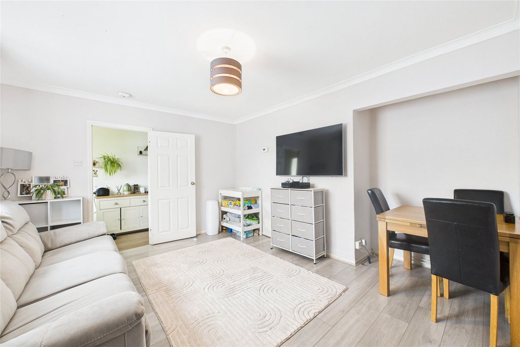 Property photo 2 of 9 Picture No. 01