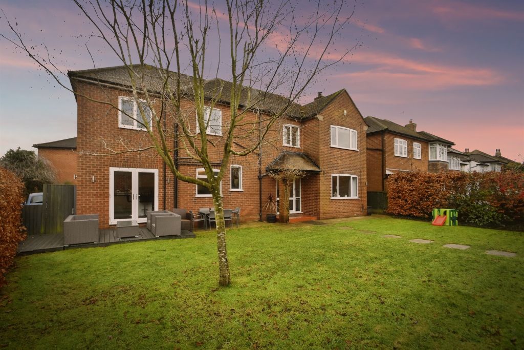 Property photo 1 of 18