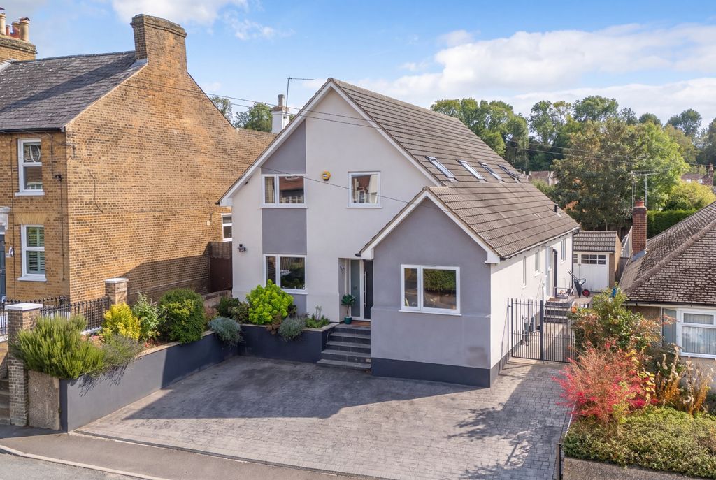 Property photo 1 of 31 5901080