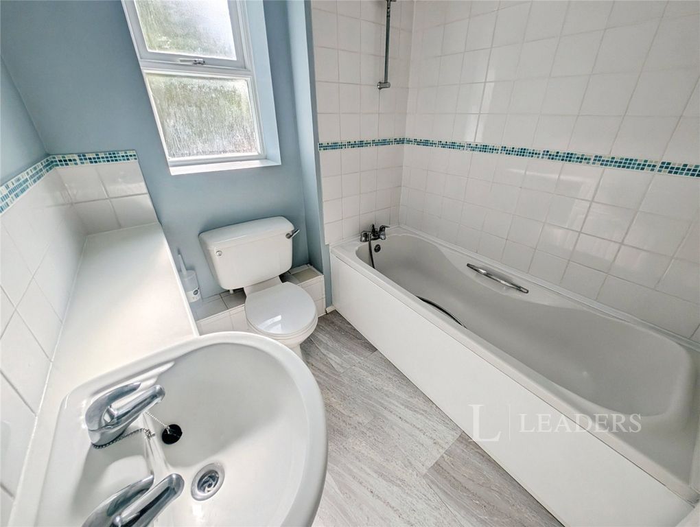 Property photo 3 of 9 Picture No. 23