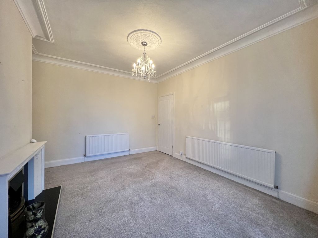 Property photo 3 of 26