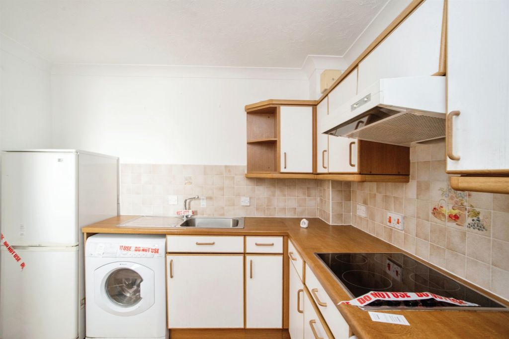 Additional image 11 of 1 bed flat for saleBreakspear Court, Abbots Langley WD5