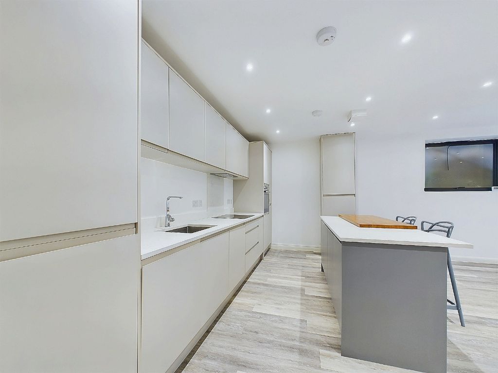 Property photo 3 of 12 3853954