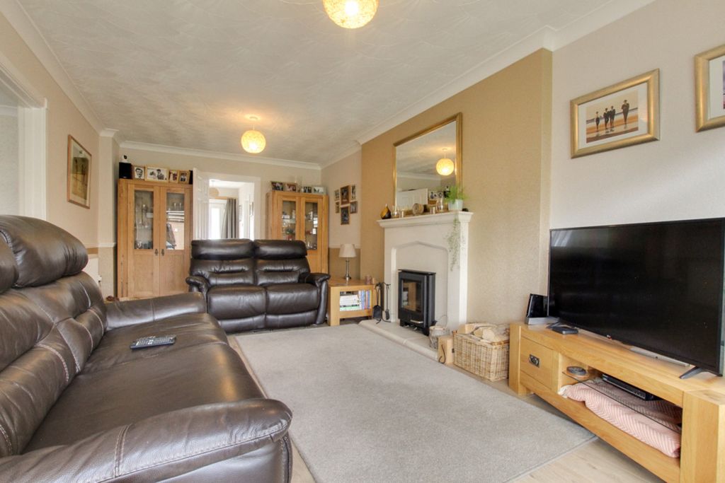 Property photo 3 of 21