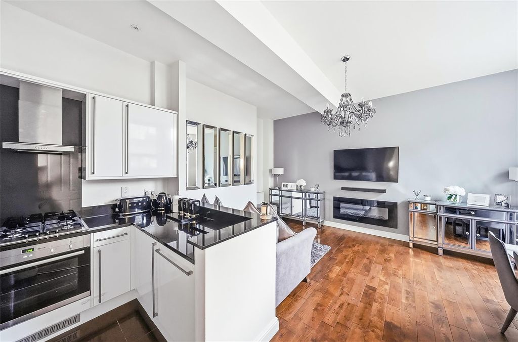 Property photo 3 of 27 Lights Off (2).Jpg