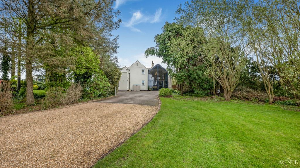 Property photo 2 of 47 5017684