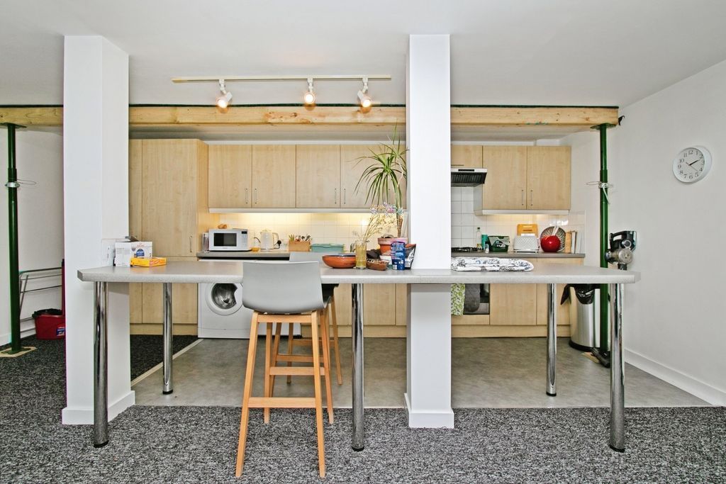 Property photo 3 of 15 Pbox-Img.Jpg