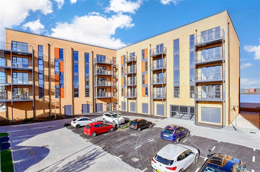 Property photo 2 of 12 External