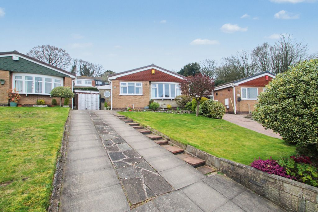 Property photo 2 of 17