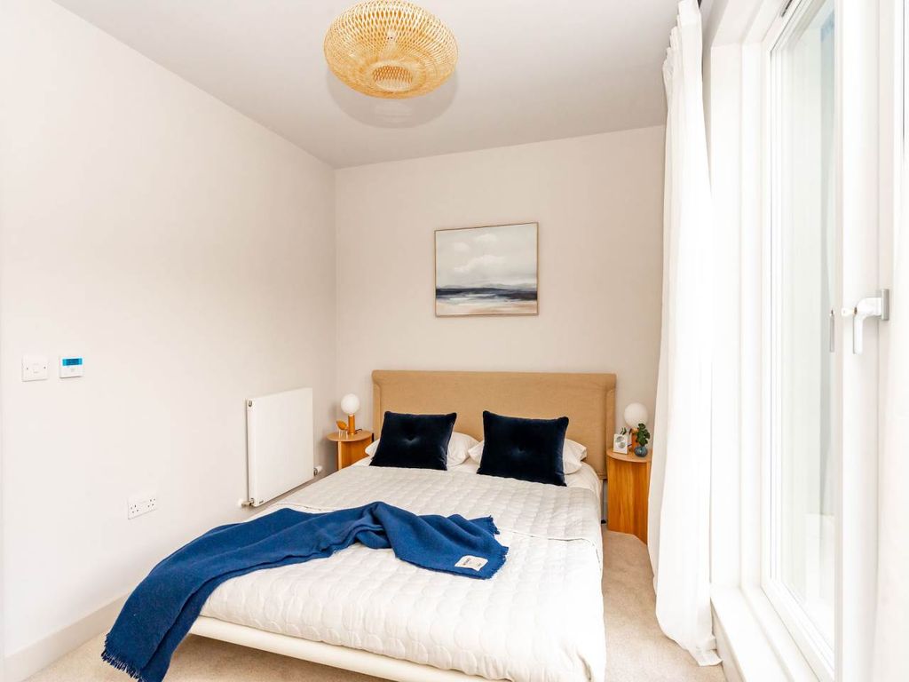 Property photo 3 of 7 Interiors-39