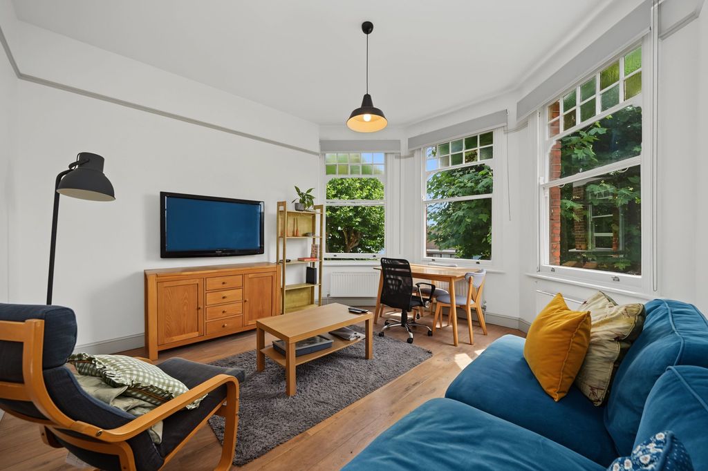 Property photo 2 of 11