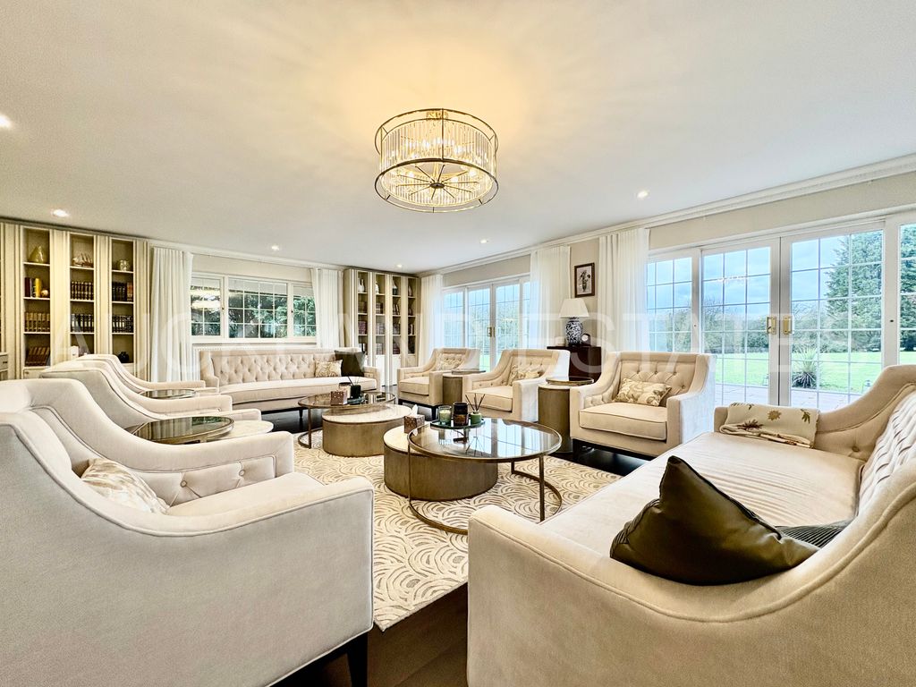 Additional image 6 of 5 bed detached house for saleFoxes Lane, Brookmans Park AL9