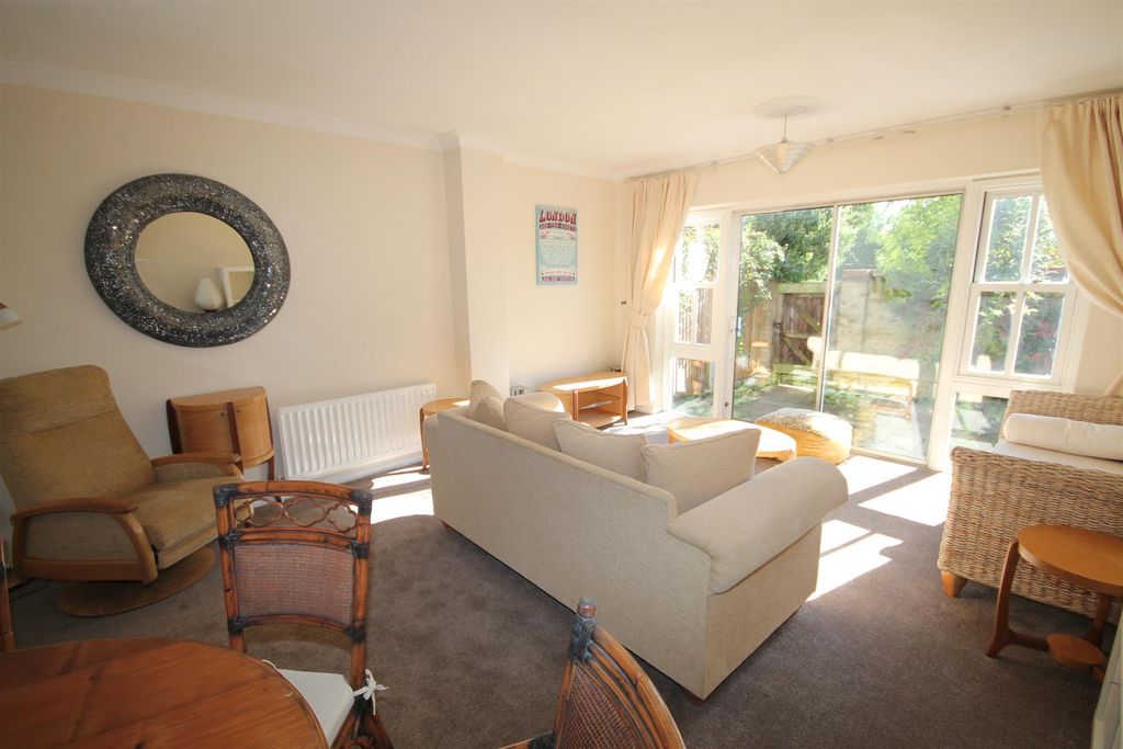 Property photo 1 of 23