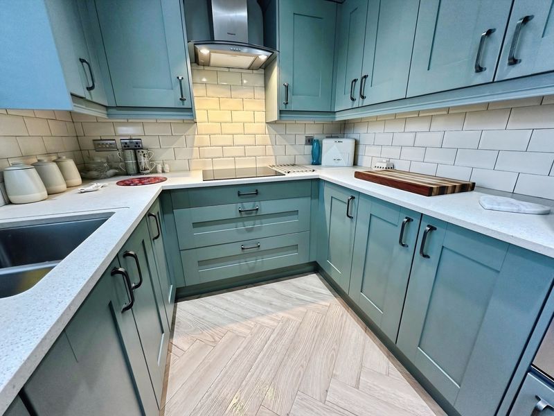 Property photo 3 of 17 Photo 11