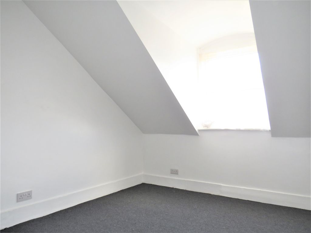 Property photo 2 of 3 Bedroom 1