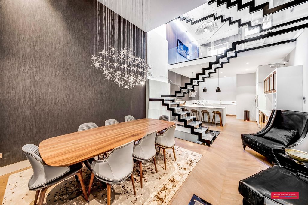 Property photo 1 of 28 Dining Room