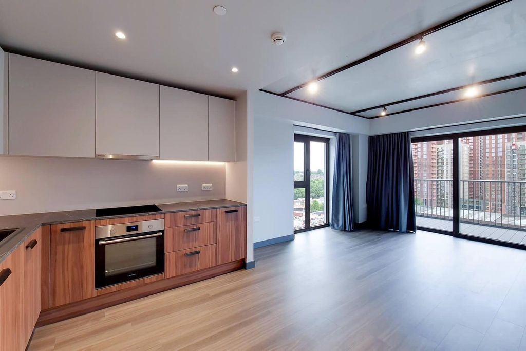 Property photo 2 of 16 6.Jpg