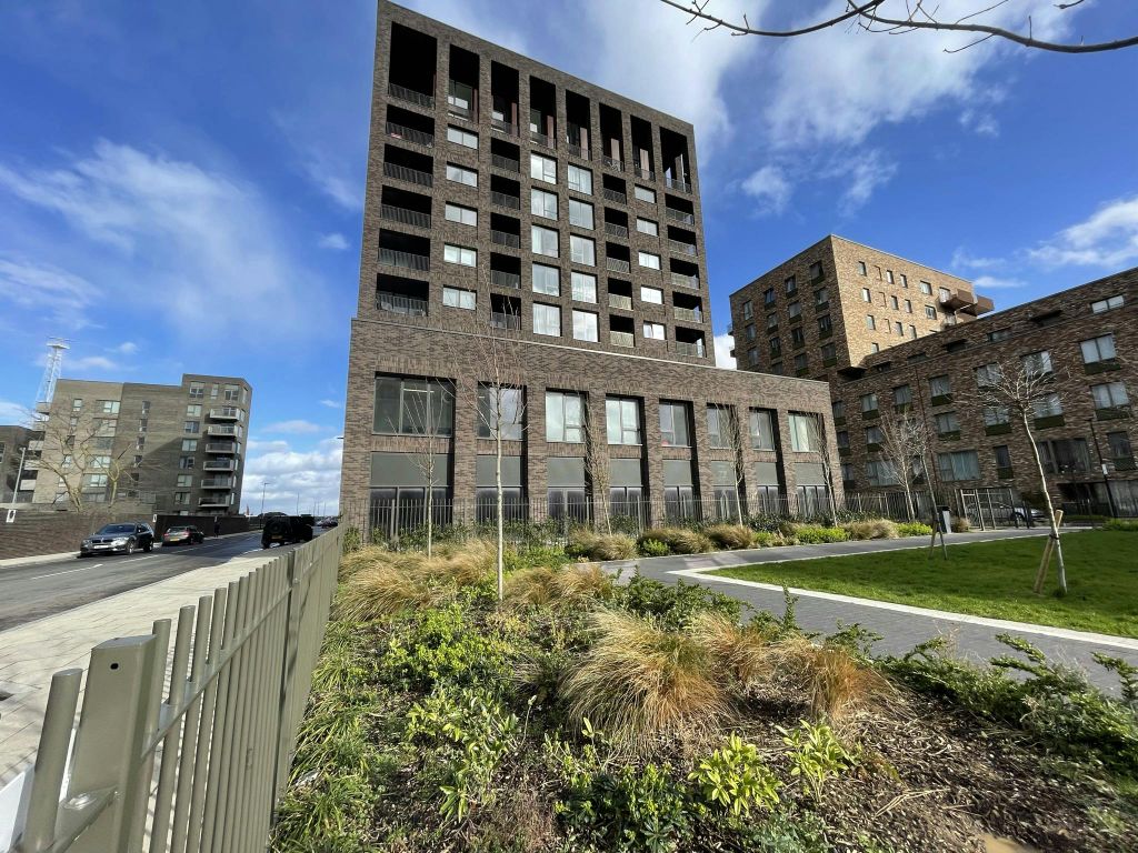 Property photo 3 of 27 Magellan Boulevard