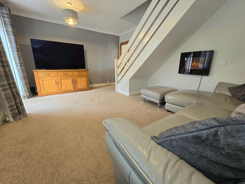 Property photo 3 of 17 20251110_223111.Jpg