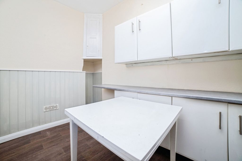 Property photo 3 of 19 Pbox-Img.Jpg