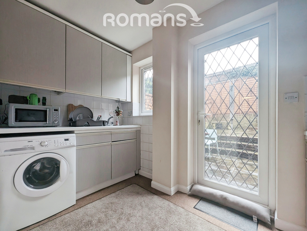 Property photo 3 of 9 1000058776