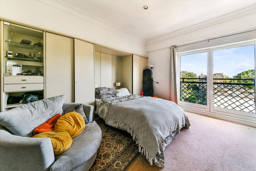 Property photo 1 of 9 Image