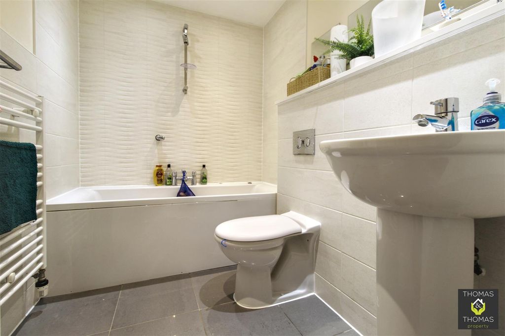 Additional image 10 of 3 bed terraced house for saleChestnut Road, Brockworth GL3