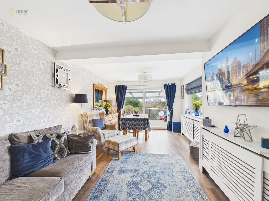 Property photo 2 of 22 Cam03830G0Pr0271Still012