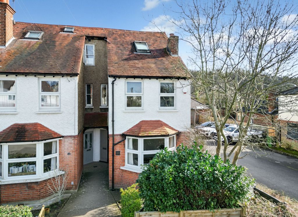 Property photo 1 of 18