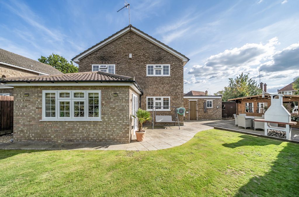 Property photo 3 of 24 1359136-20-68d3Fc...