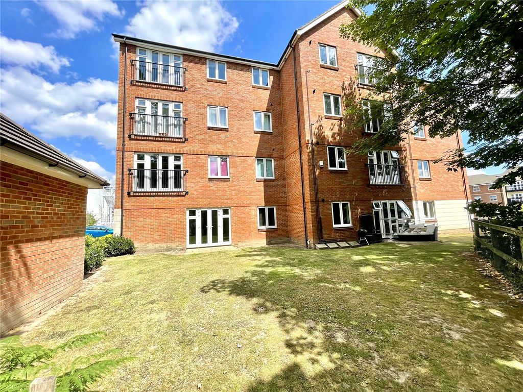 Property photo 1 of 12 Picture No. 27