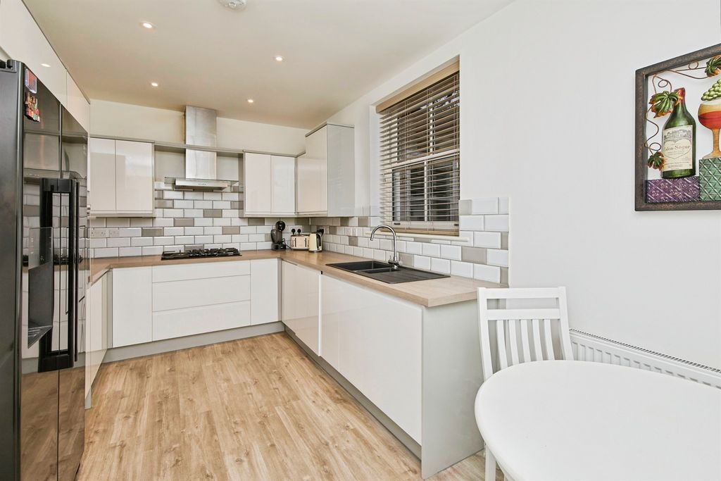 Additional image 4 of 2 bed flat for saleDuffield Road, Derby DE22
